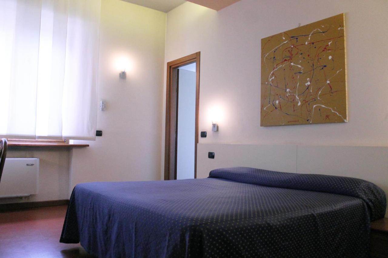 Hotel Oasi Tortona Ngoại thất bức ảnh